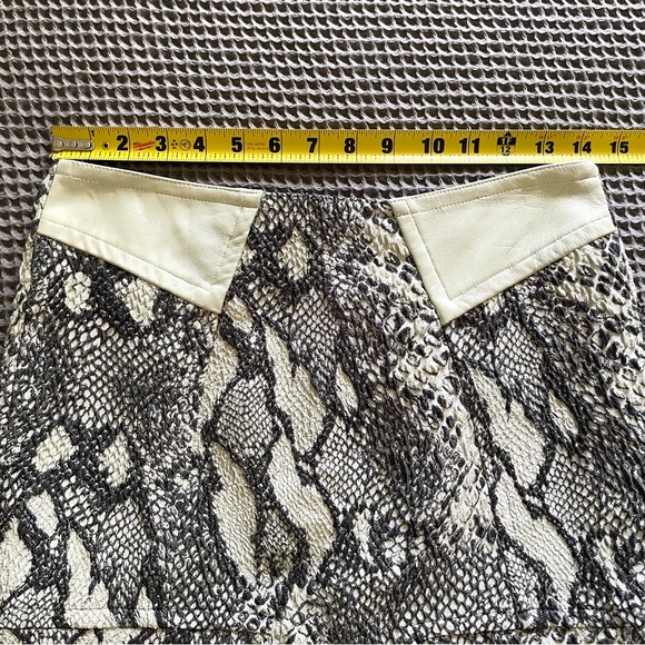 Yigal Azrouel Skirt Python Snake Print Leather - Picture 5 of 12